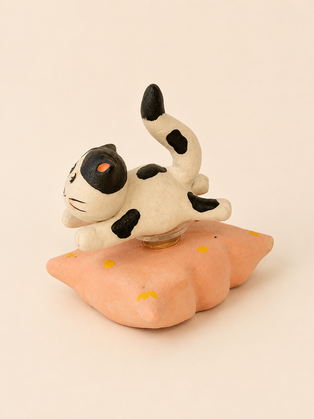 Handmade Ceramic Black‑White Cat Spinner Figurine | Desk Decor Gift